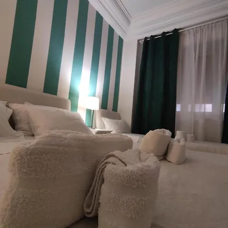 Palermo Central B&B לינה וארוחת בוקר 3*